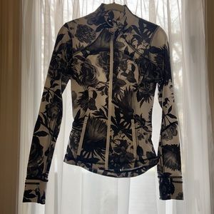 LULULEMON Brisk Bloom Forme Jacket 2